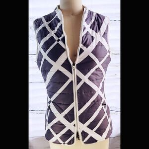 Nike Gold gray white greometric puffy smooth vest